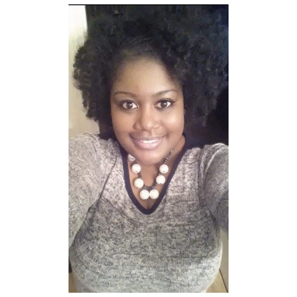 ***Plus Size High-Low Pullover*** - Picture 5 of 7